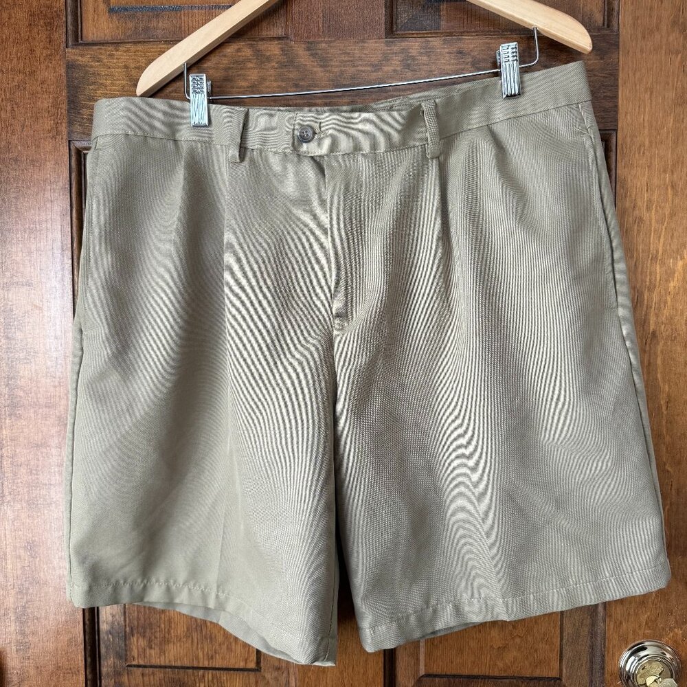 #2 Dockers Tan Pleated Front Shorts Size 38W